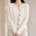 casaco-feminino-la-merino-cashmere-premium-cardiga-de-botoes-decote-redondo-termico-luxuoso-cor-04-bege-NEW