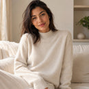 sueter-feminino-trico-solto-gola-meia-alta-camisa-base-caimento-confortavel-para-outono-e-inverno-lifestyle-05